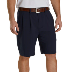 Pleated 9.5" Inseam Short
